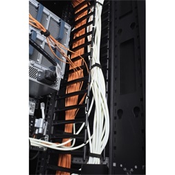 APC Vertical Cable Manager (2)