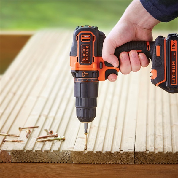 Black&Decker BDCHD18BAFC 2 akkuval akkus ütvefúró-csavarozó