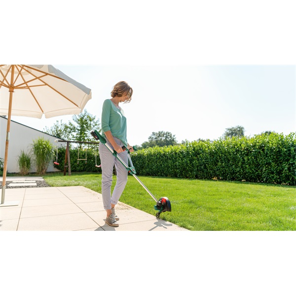 Bosch UniversalGrassCut 18V-260 akkumulátoros fűszegélynyíró