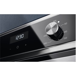 Electrolux EOD5C70BX SteamBake fekete beépíthető sütő