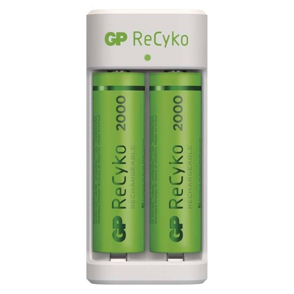 GP Eco E211 Akkutöltő + 2×AA GP ReCyko 2000