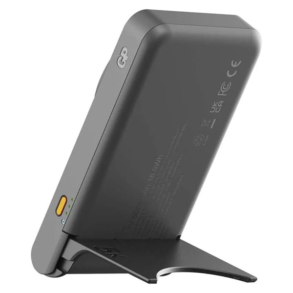 GP Q05B 5000mAh 20W+Wireless fekete power bank