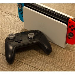 Hyperkin M07534-SW GummiFlex Nintendo Switch hüvelykujj csúszásgátló (4 db)