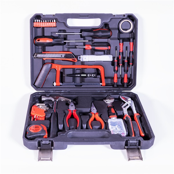 IRIS TOOLS TS-126-002 126 darabos kéziszerszám készlet