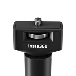 Insta360 ONE X2 töltő funkcióval szelfibot