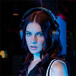 JLab Nightfall vezetékes fekete gamer headset