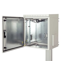 Lande LN-SBO-IP5526U6045-LG SAFEbox 19" 26U 600x450 kültéri szürke fali rack szekrény