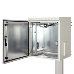 Lande LN-SBO-IP5512U6060-LG SAFEbox 19" 12U 600x600 kültéri szürke fali rack szekrény