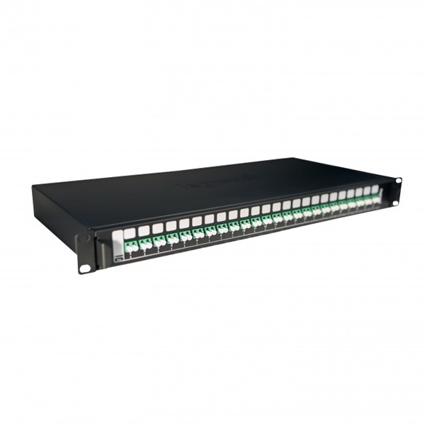 Legrand 032167 24xLC/APC duplex monomódusú 1U-19" fekete LCS3 optikai patch panel