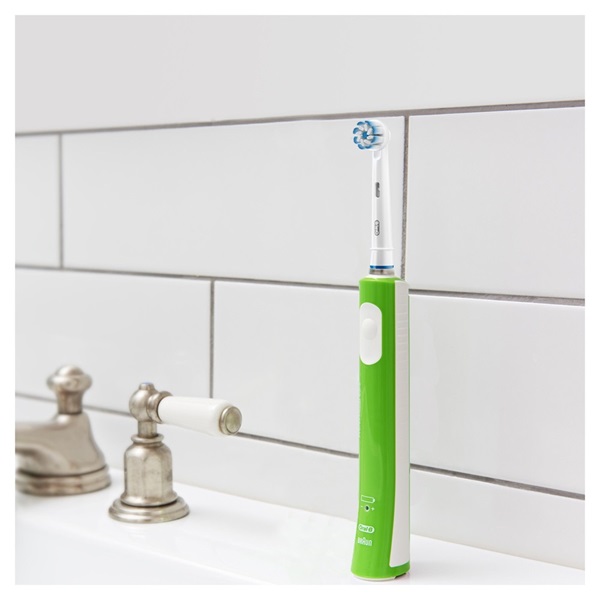 Oral-B Junior 6+ zöld elektromos fogkefe