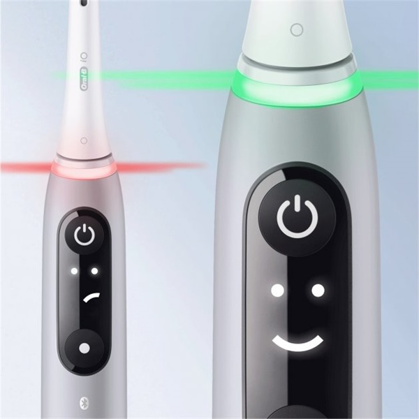 Oral-B iO Series 6 opálszürke elektromos fogkefe