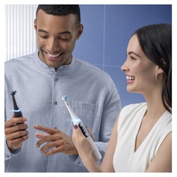 Oral-B iO Series Black/White 8 duo elektromos fogkefe