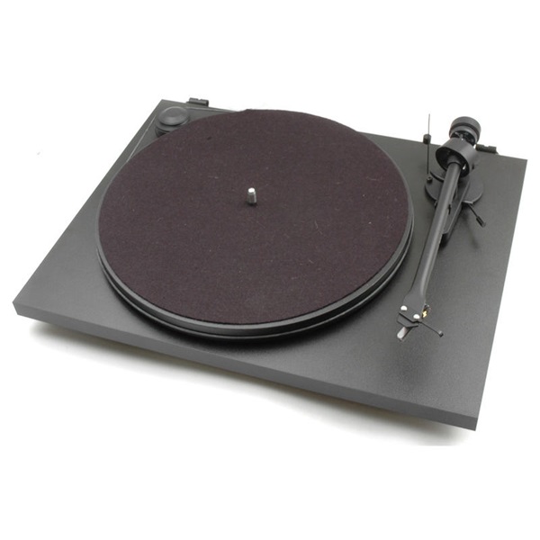 Pro-Ject Essential II fekete lemezjátszó