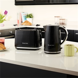 Russell Hobbs 27361-70/RH Eden 1,7L-es fekete vízforraló