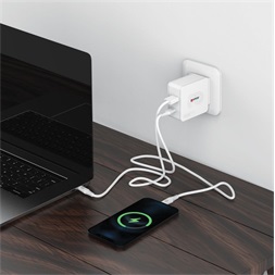 Skross 48W PD USB A/USB C fehér gyorstöltő + USB C kábel