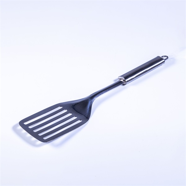 TOO KT-466 Fém spatula résekkel 33 cm